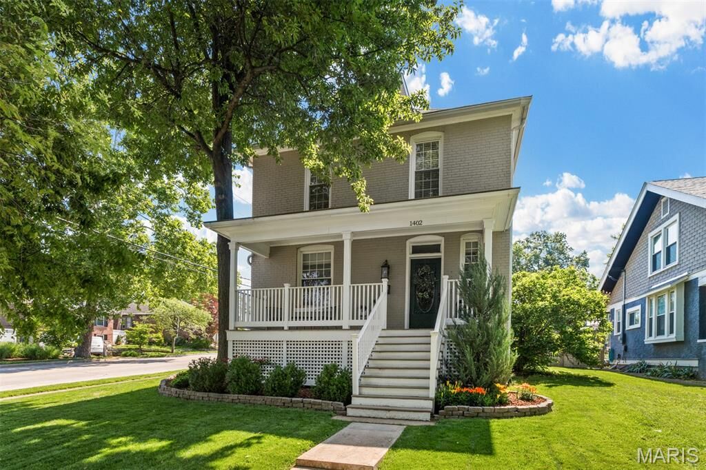 Property Photo: 1402 Silverton Place MO 63117
