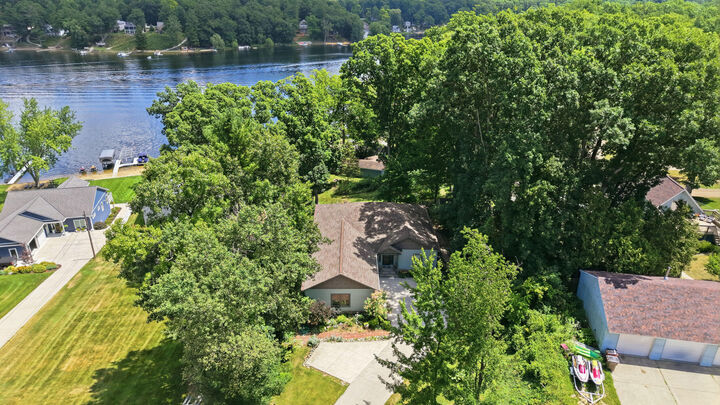 Property Photo:  7352 Hallridge Drive NE  MI 48809 