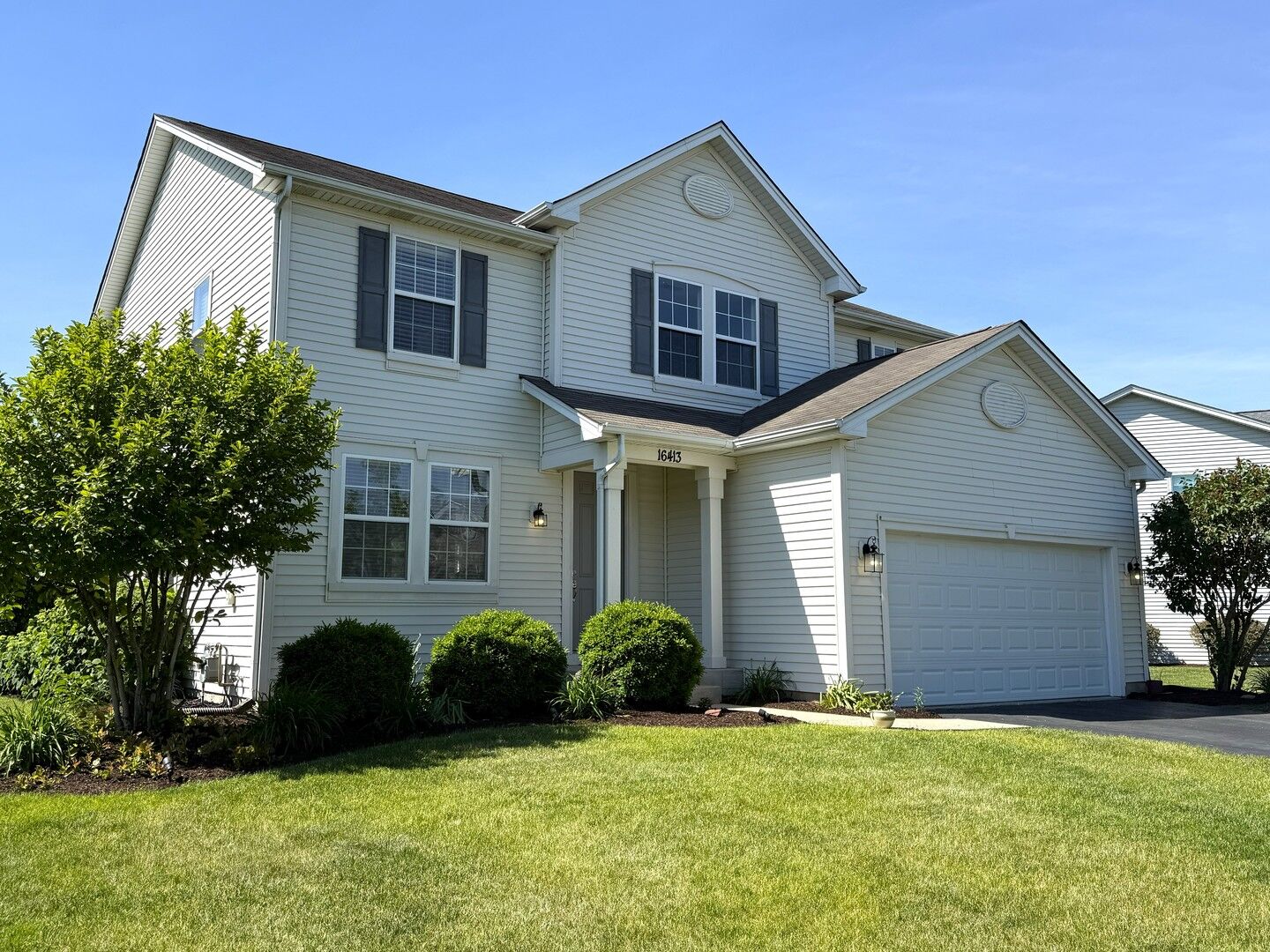 Property Photo: 16413 Spring Creek Lane IL 60586