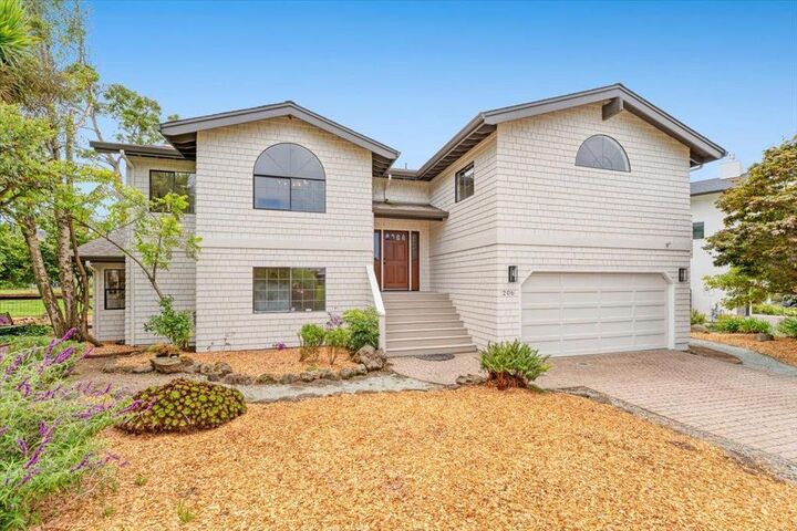 Property Photo:  206 Via Lantana  CA 95003 