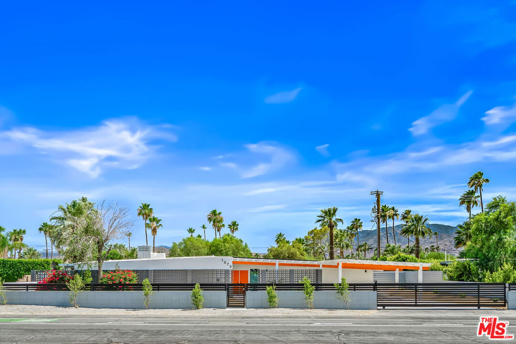 Property Photo:  1979 E Alejo Road  CA 92262 