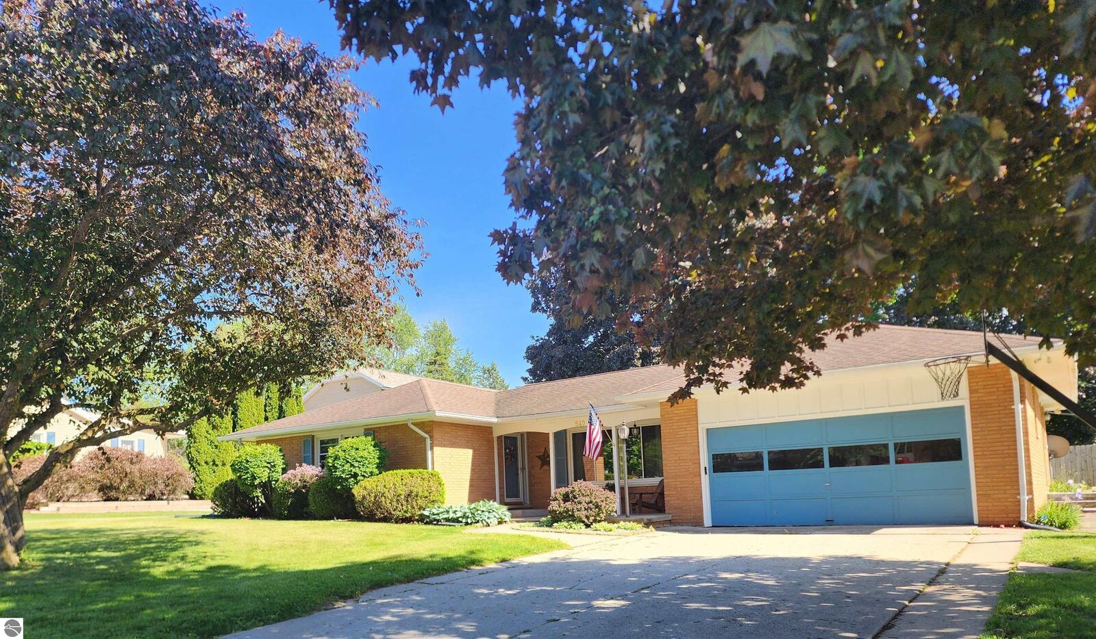 Property Photo: 540 Fairlane Drive MI 48801
