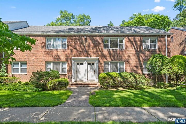 Property Photo:  151 Palisade Avenue C12  NJ 07631 