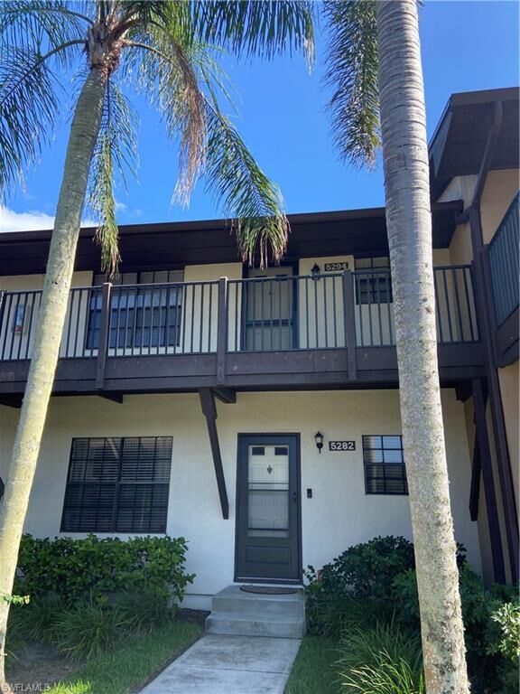 Property Photo: 5294 Treetops Dr I-203 FL 34113