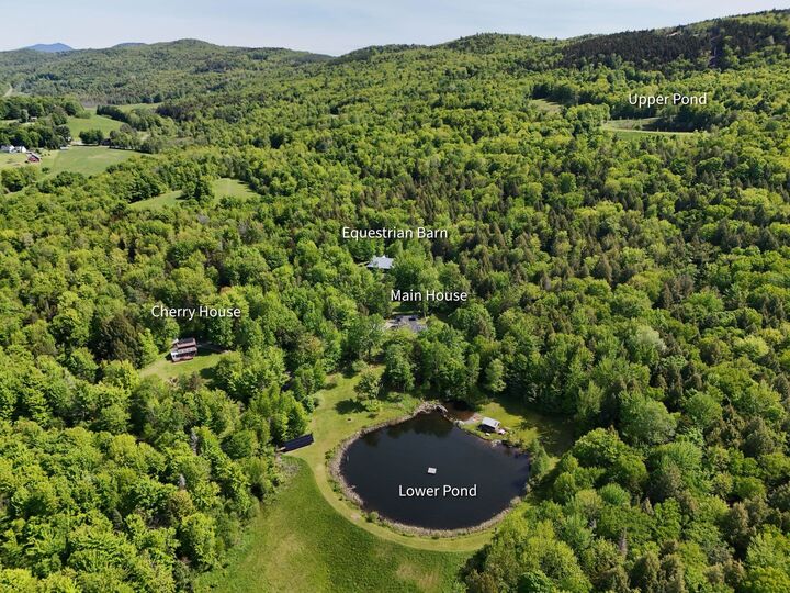 Property Photo:  462 Solar Way Drive  VT 05655 