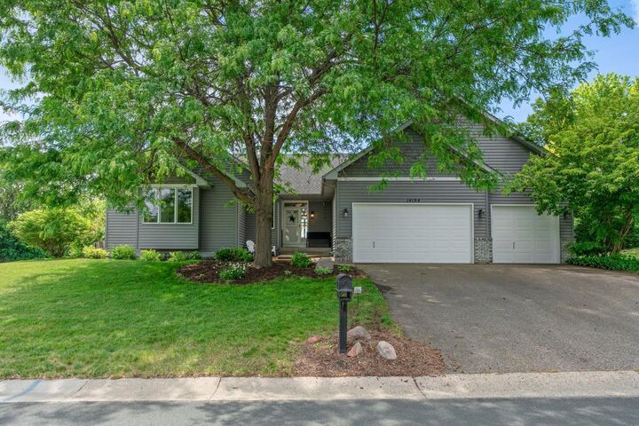 Property Photo:  14194 Hidden View Road NE  MN 55372 