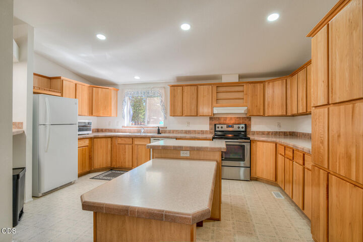 Property Photo:  148728 Snuffy Drive  OR 97739 
