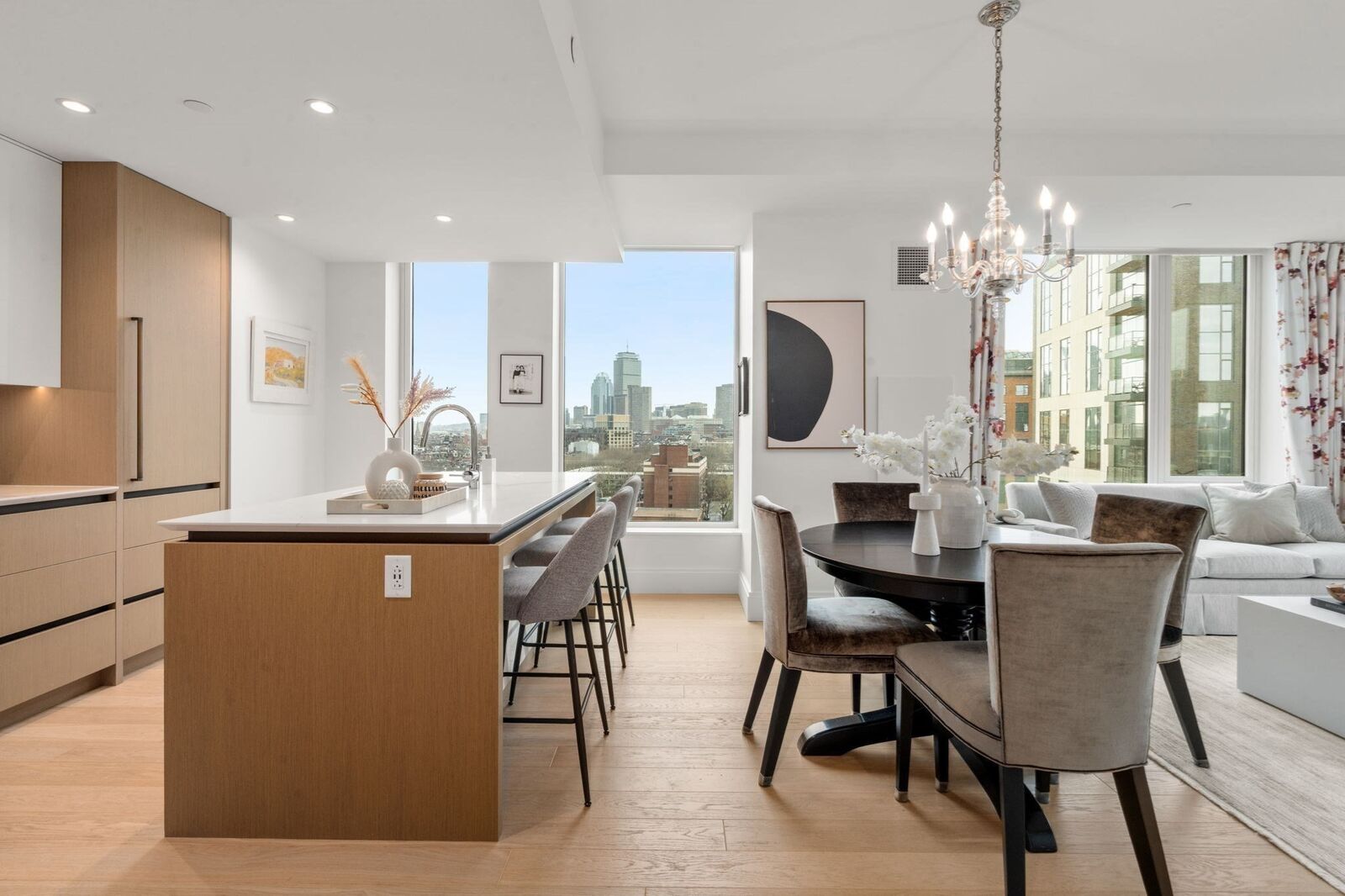 Property Photo: 380 Harrison Ave 1118 MA 02118