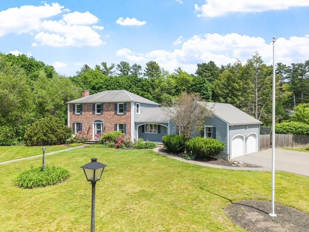 Property Photo:  2 Rourke Lane  MA 01940 