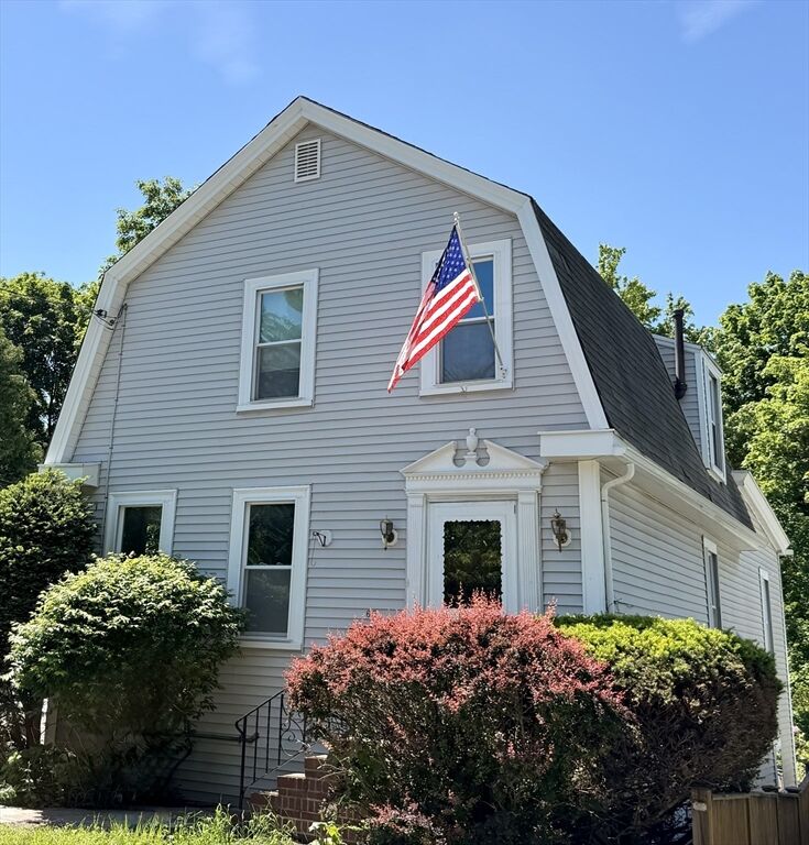 Property Photo:  65 Oak  MA 02421 