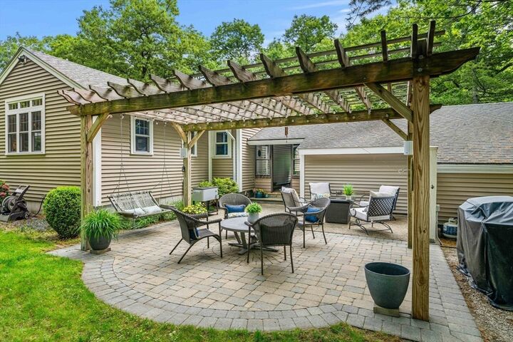 Property Photo:  18 Gleason Rd  MA 01867 