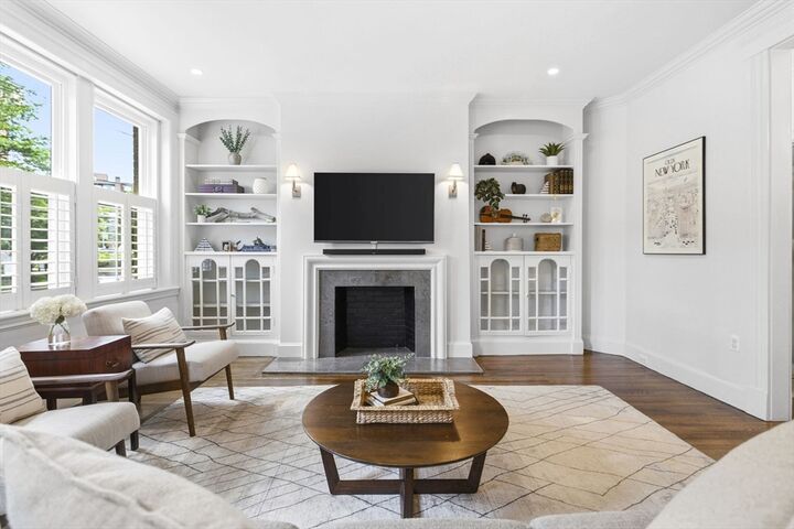 Property Photo: 123 Saint Paul St 1 MA 02446