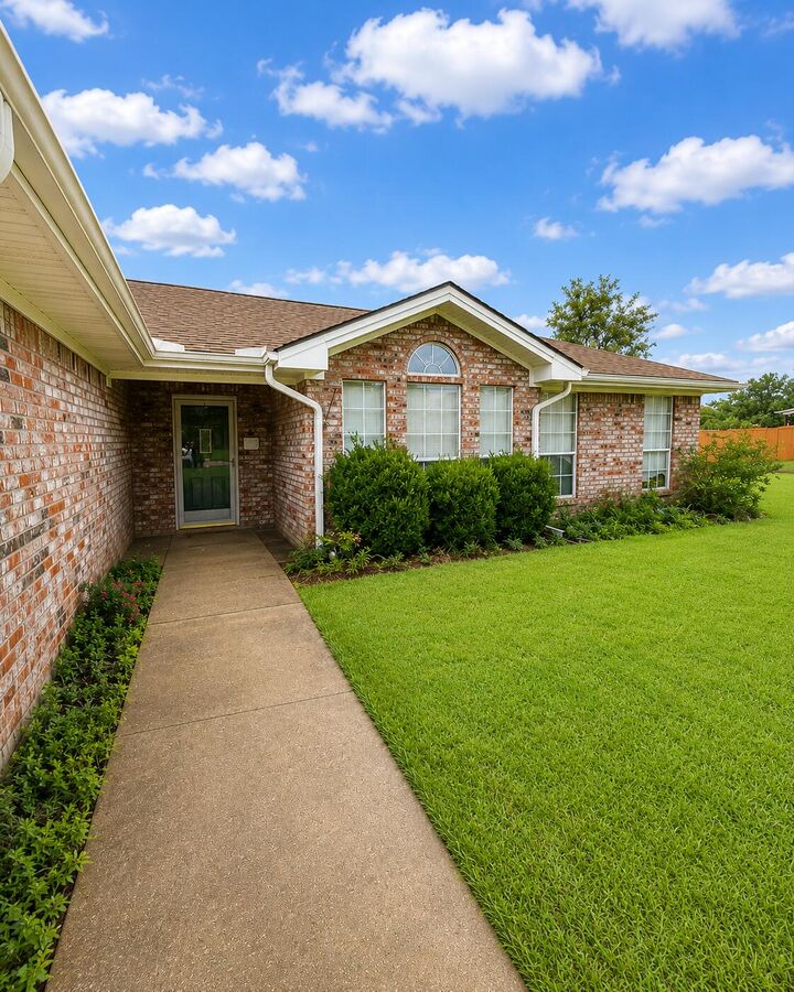 Property Photo:  244 Calhoun Dairy  LA 71446 