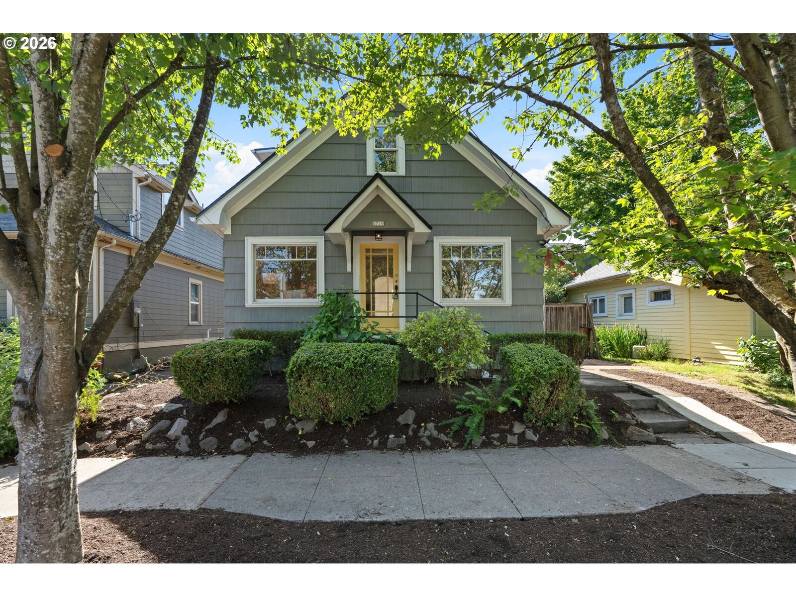 Property Photo:  8719 SE 15th Ave  OR 97202 
