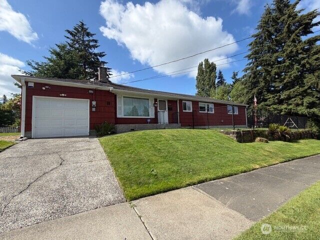 Property Photo:  1402 S 44th Street  WA 98418 