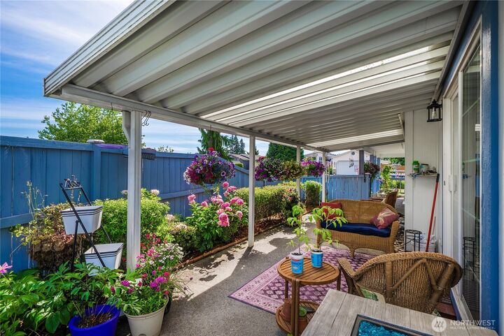 Property Photo:  17629  21st Avenue E 1  WA 98387 