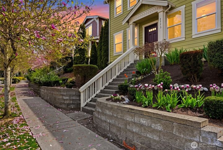 Property Photo:  2773 NE Magnolia Street  WA 98029 