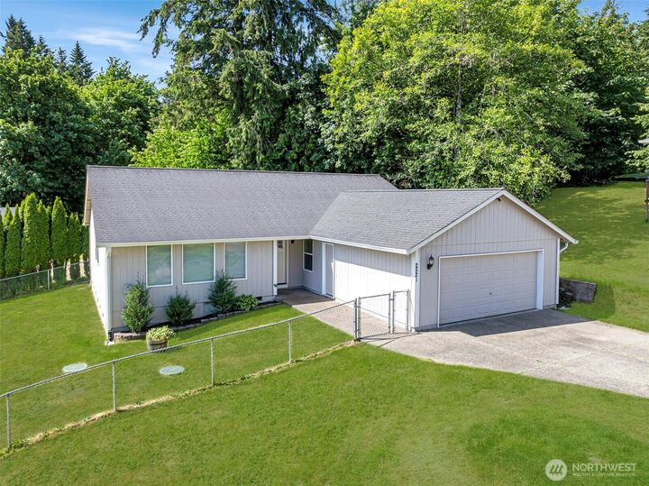 Property Photo: 2521 123rd Avenue SW WA 98512