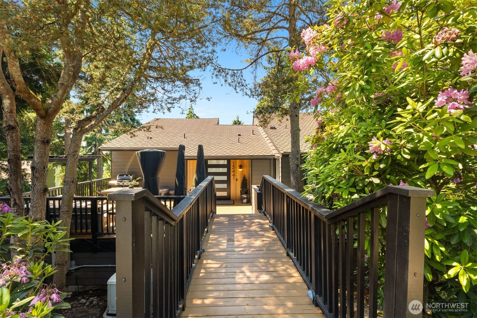 Property Photo: 13441 64th Terrace NE WA 98034