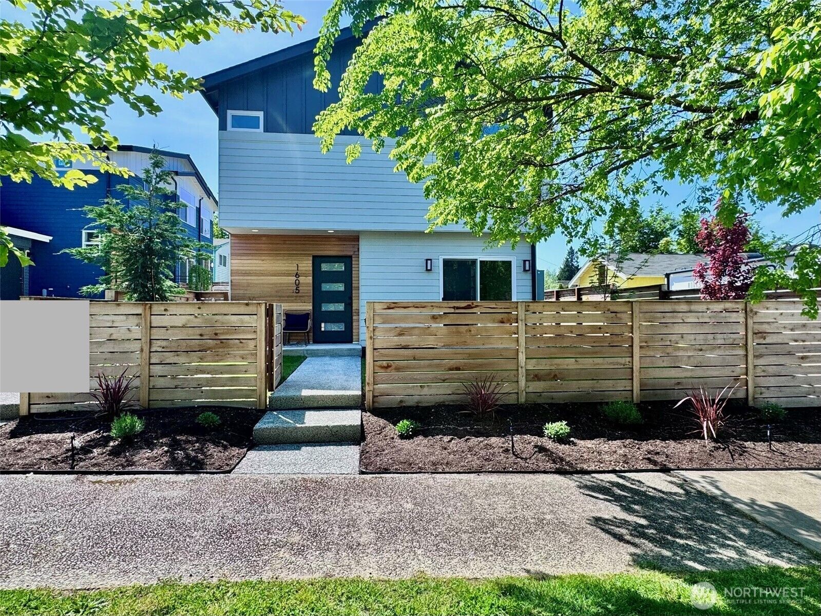 Property Photo: 1605 SW Kenyon Street WA 98106