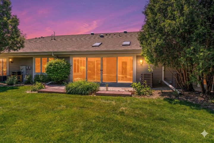 Property Photo:  11014 Mequon Square Drive  WI 53092 