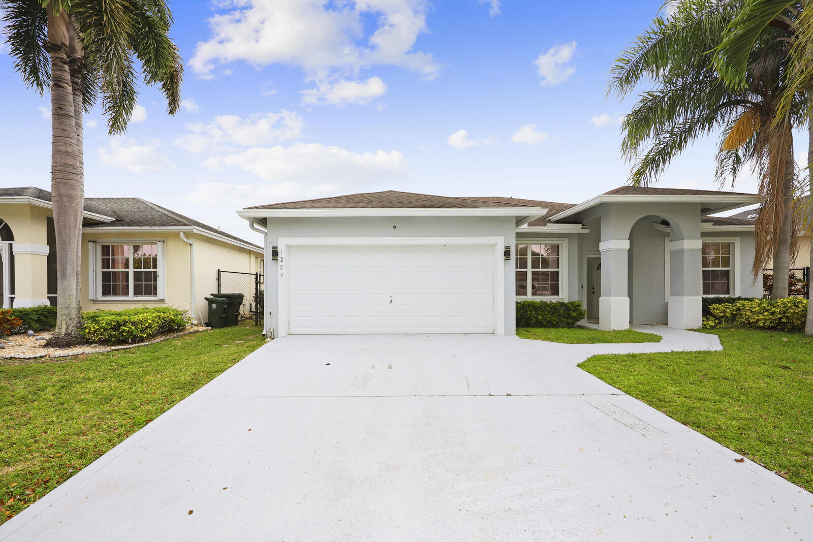 Property Photo:  1209 Olympic Circle  FL 33413 