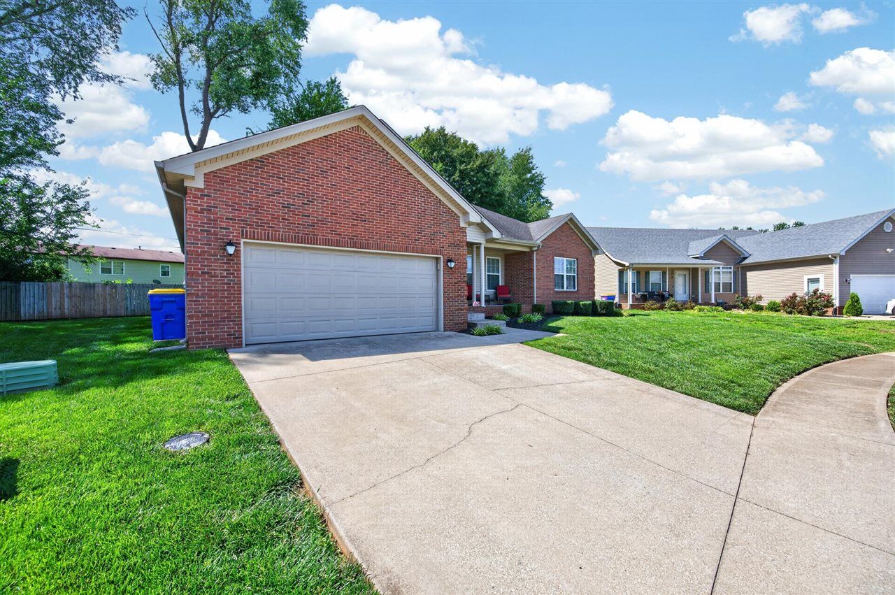 Property Photo:  2748 Pointe Court  KY 42104 