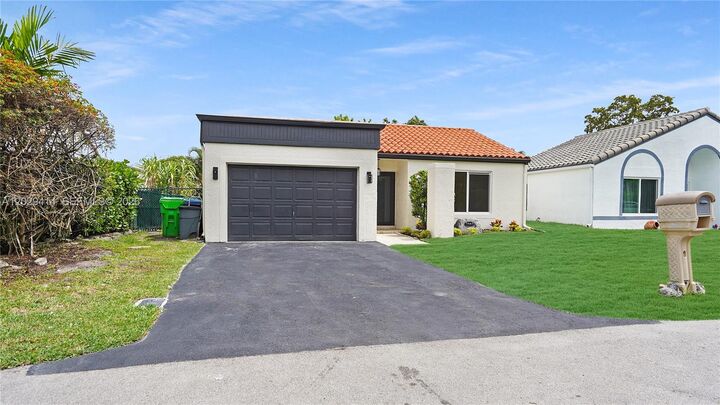 Property Photo:  9661 NW 44th Ct  FL 33351 