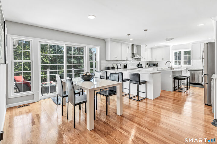Property Photo:  26 Westwood Road  CT 06611 