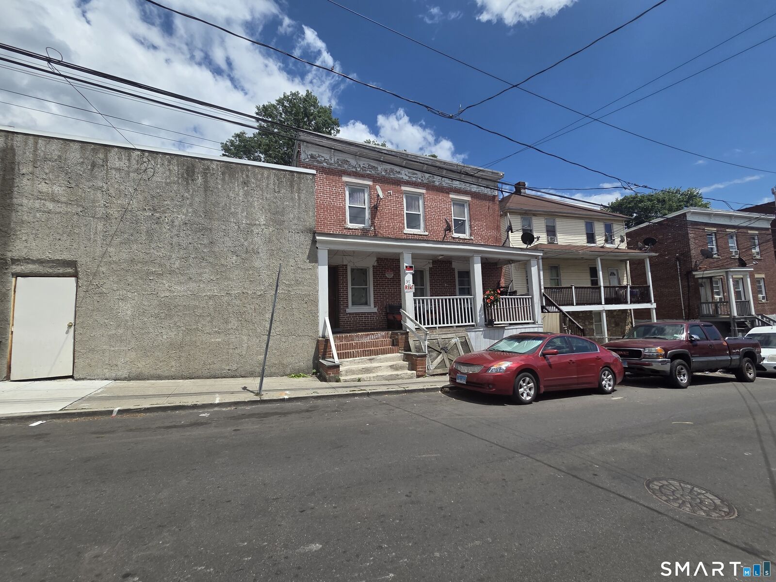 Property Photo:  37 Rose Park Avenue  CT 06902 