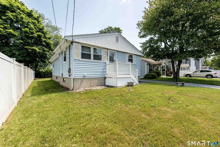 Property Photo:  25 Waldo Street  CT 06512 