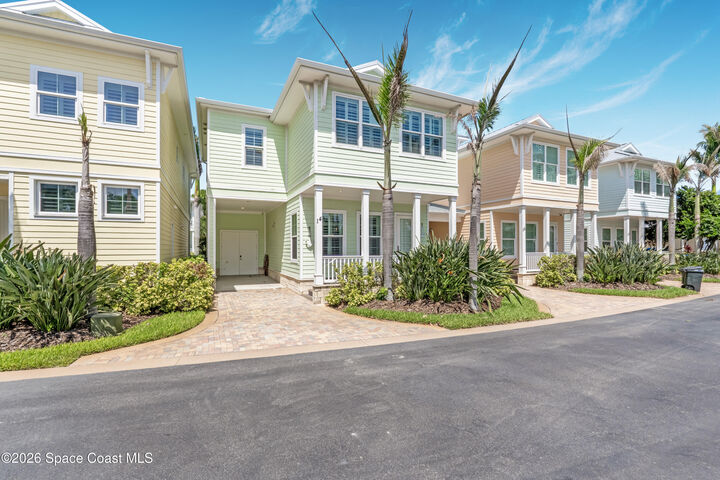 Property Photo:  14 Old Feger Drive  FL 32169 