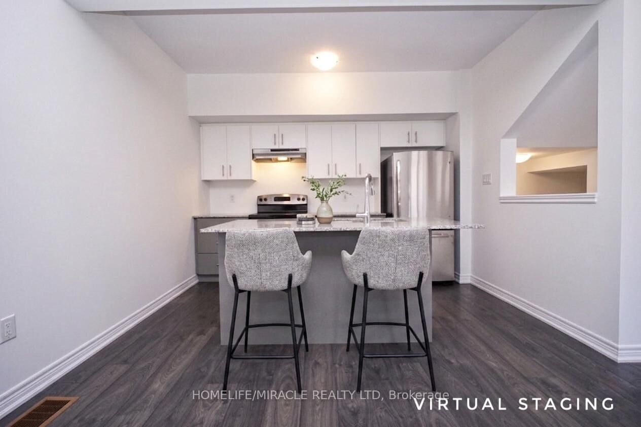 Property Photo: 10 Birmingham Drive 129 ON N1R 0C6