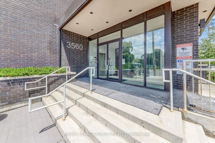 Property Photo:  3560 St Clair Avenue E 109  ON M1K 0A9 