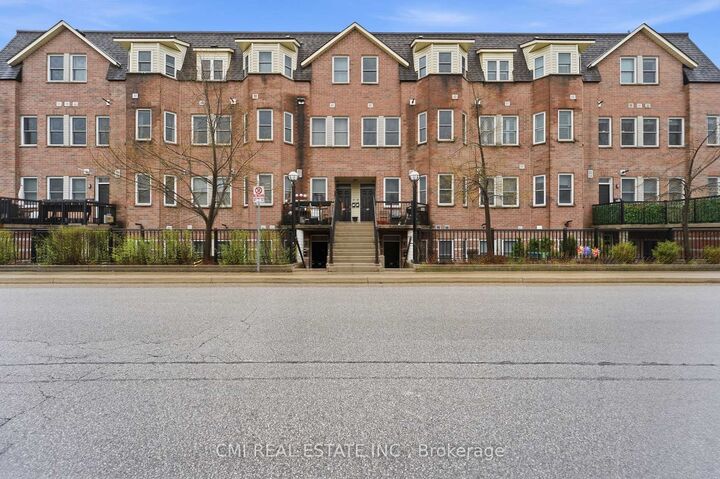 Property Photo: 760 Lawrence Avenue W 164 ON M6A 3E7
