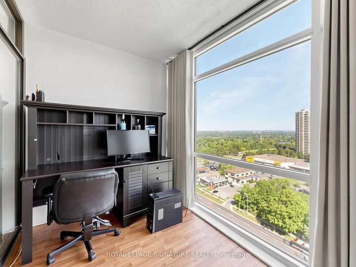 Property Photo: 1555 Finch Avenue E 1901 ON M2J 4X9