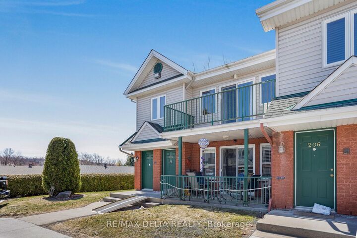 Property Photo: 2927 Laurier Street 208 ON K4K 1T8