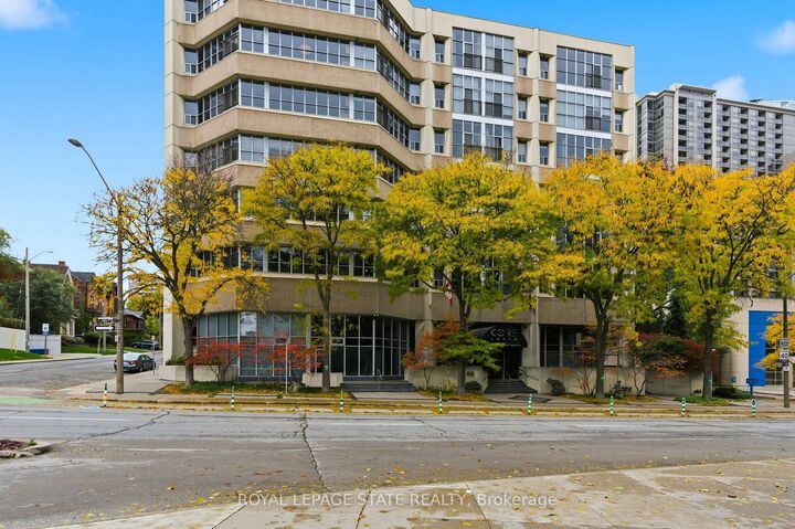 Property Photo: 66 Bay Street S Ph10 ON L8P 4Z6