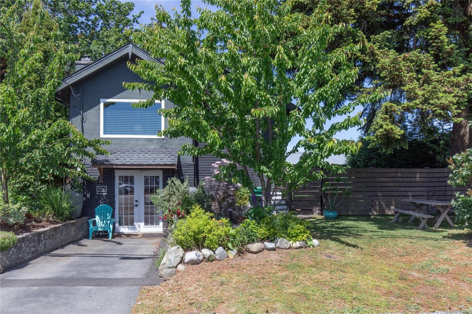 Property Photo:  226 Harewood Rd  BC V9R 2Y9 