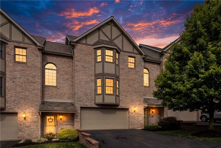 Property Photo: 603 Brandon Way PA 15108