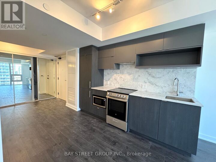 Property Photo:  100 Queen Street East 2815  ON M5C 0B5 