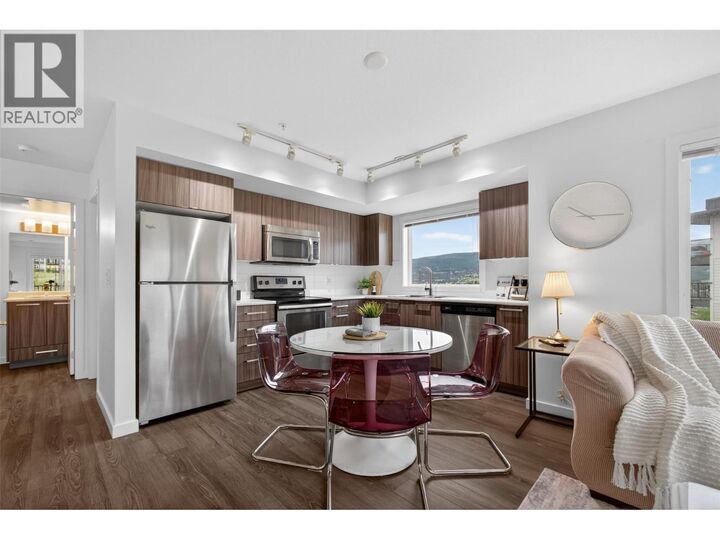 Photo de la propriété: 881 Academy Way 312 BC V1V 0A2