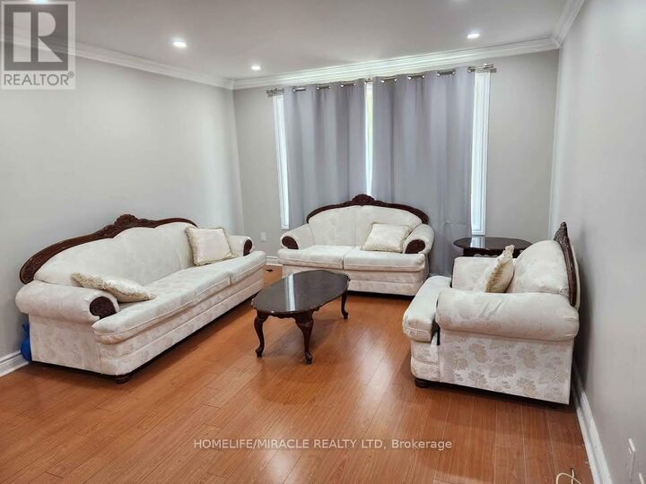 Property Photo:  26 Blueberry Drive  ON L8E 4S1 