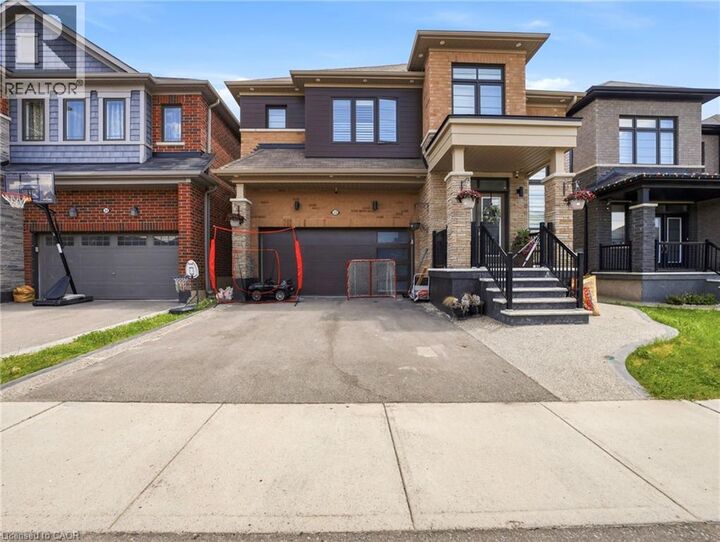 Property Photo:  22 Lillian Way  ON N3W 0C6 