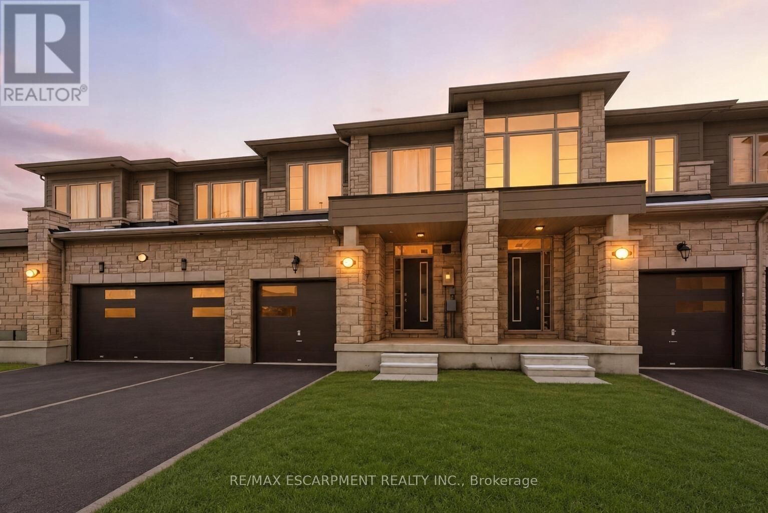 Property Photo:  9 Admiral Road  ON L3B 0H3 