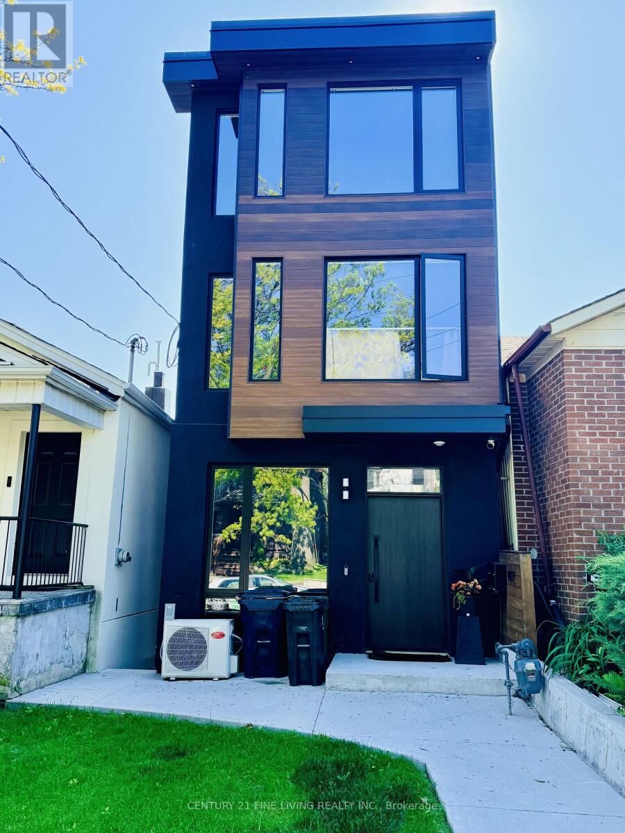 Property Photo:  402 McRoberts Avenue  ON M6E 4R2 