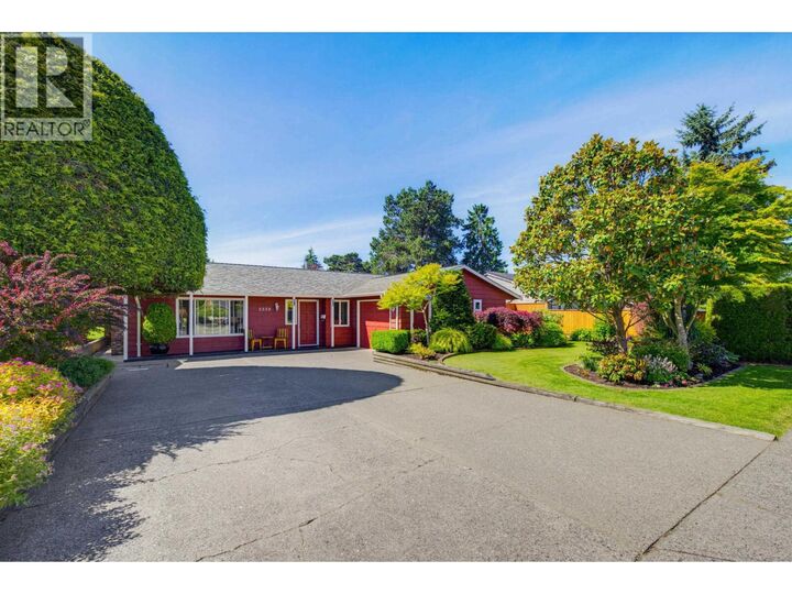 Property Photo: 5558 49 Avenue BC V4K 3N8
