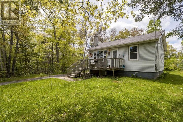 Property Photo: 9 Sunset Lane NS B3Z 1B7