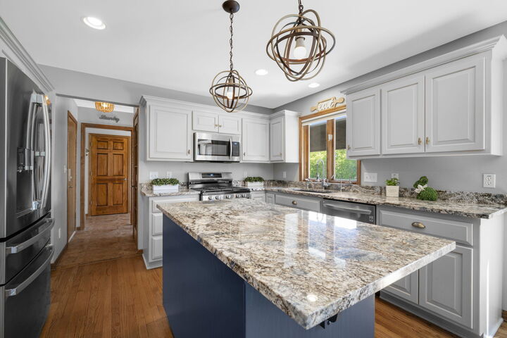 Property Photo: W265n2184 Sawgrass Ln WI 53072