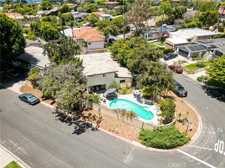 Property Photo:  348 Calle De Andalucia  CA 90277 